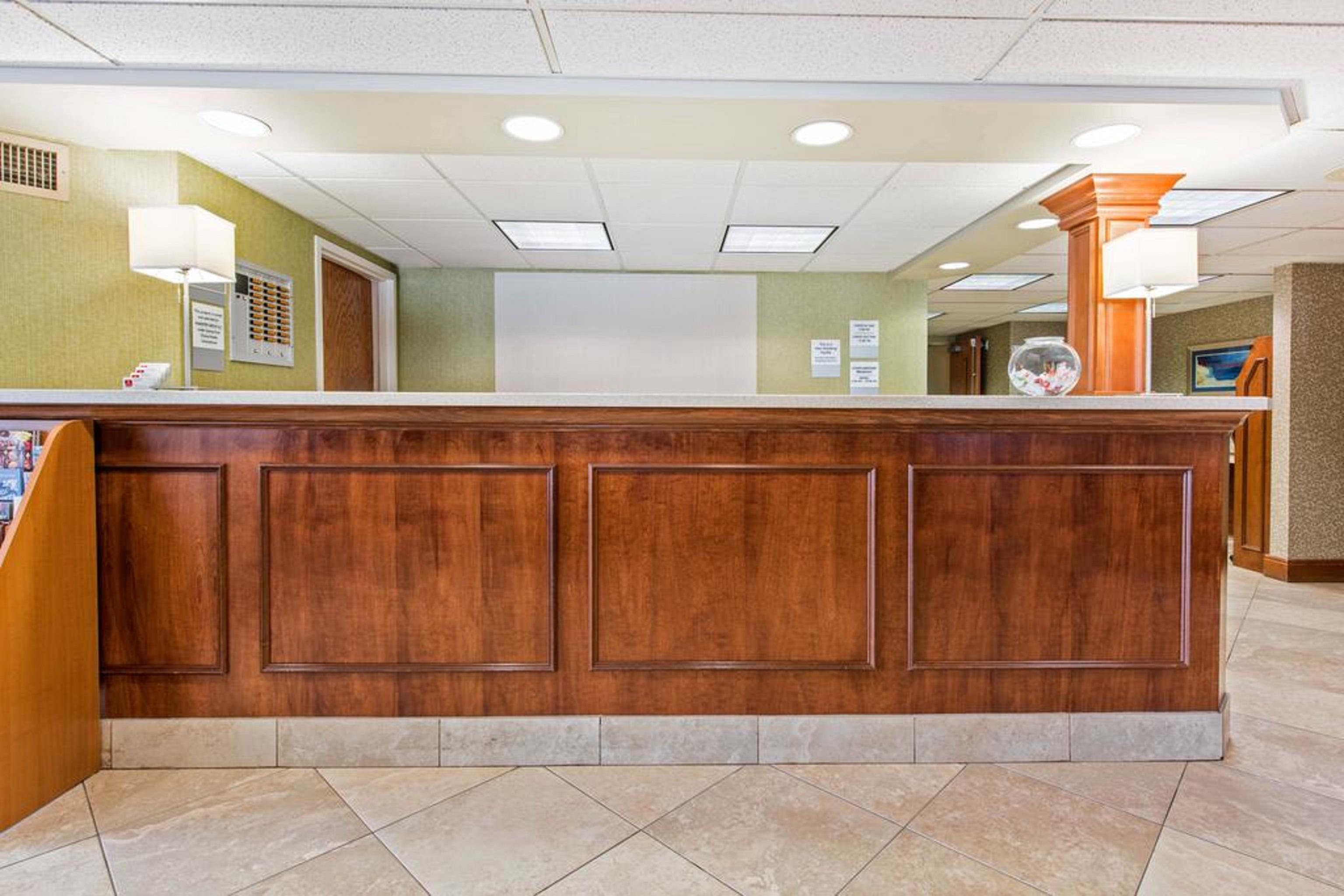 Clarion Inn Cranberry Township Ngoại thất bức ảnh