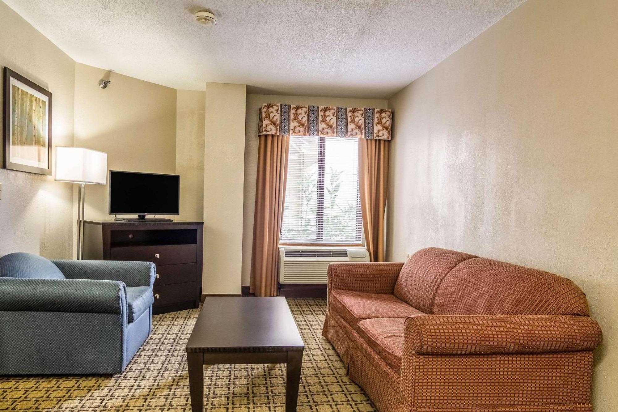 Clarion Inn Cranberry Township Ngoại thất bức ảnh