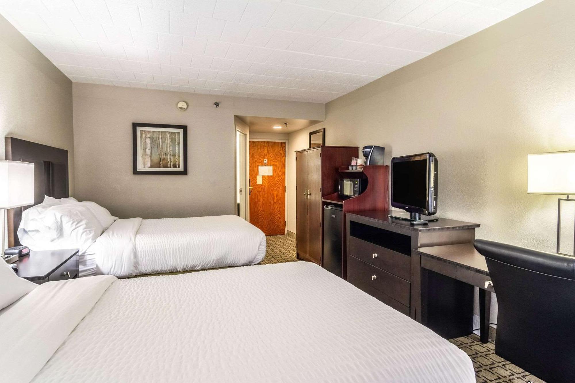 Clarion Inn Cranberry Township Ngoại thất bức ảnh