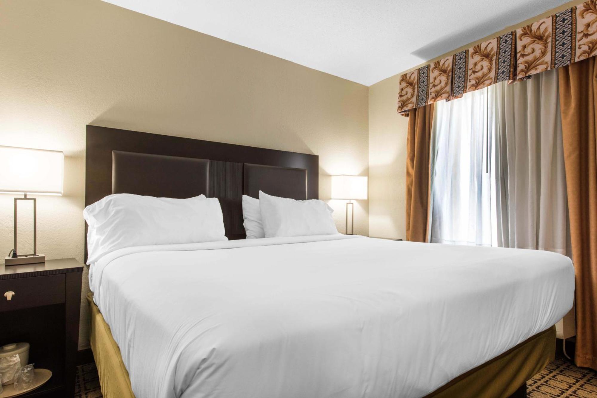 Clarion Inn Cranberry Township Ngoại thất bức ảnh