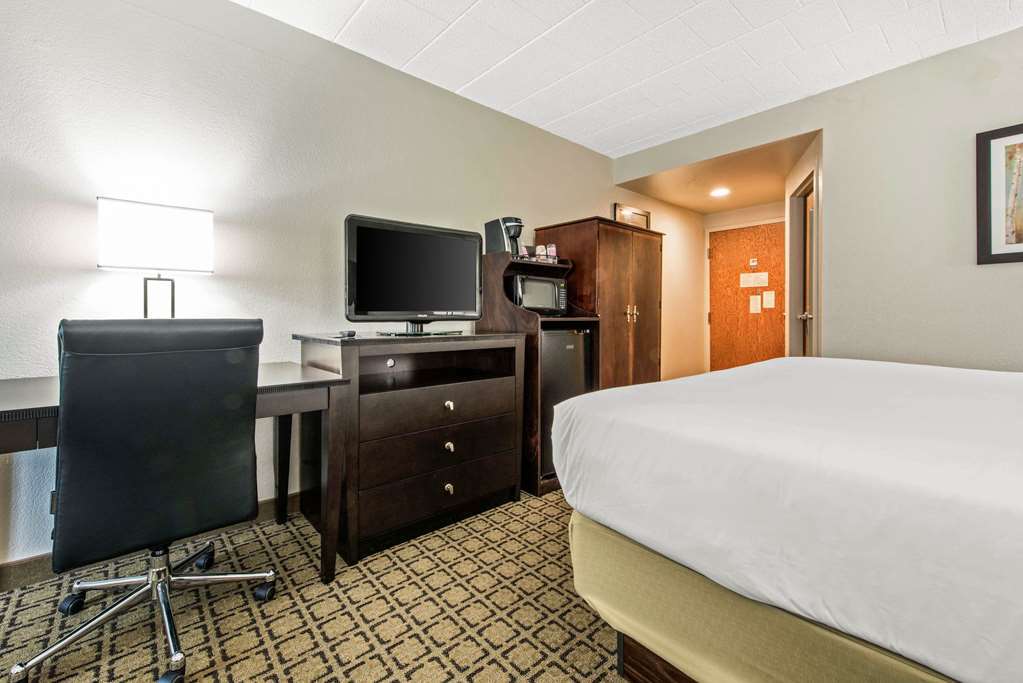 Clarion Inn Cranberry Township Phòng bức ảnh