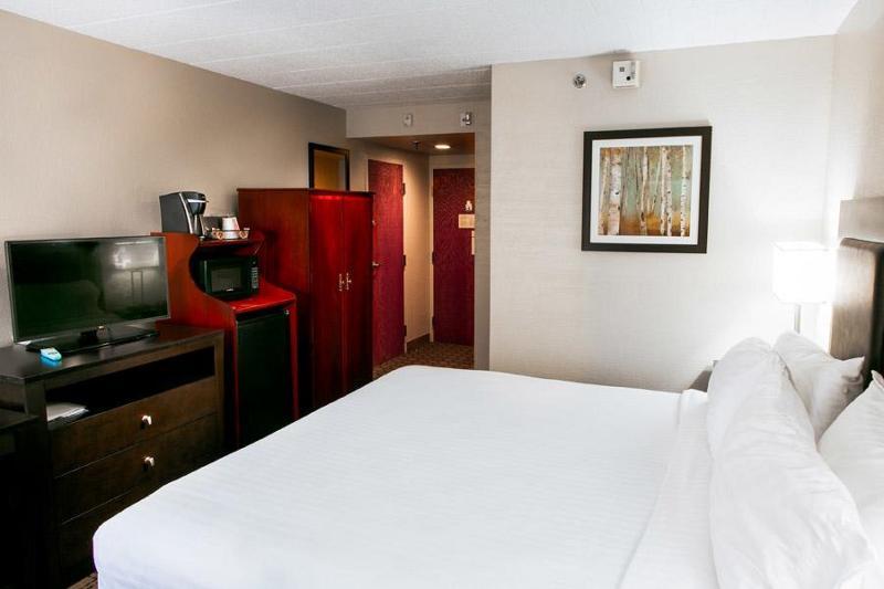 Clarion Inn Cranberry Township Ngoại thất bức ảnh